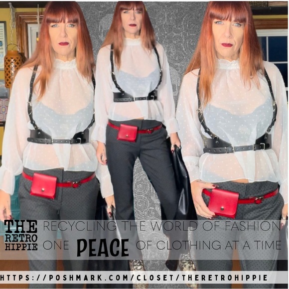 Belt with Small Detachable Walet - Picture 14 of 17